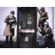Zestaw offsetowy litografii Banksy'ego o wymiarach 50x35 cm z podpisem, wydanie POW