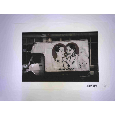 Zestaw offsetowy litografii Banksy'ego o wymiarach 50x35 cm z podpisem, wydanie POW
